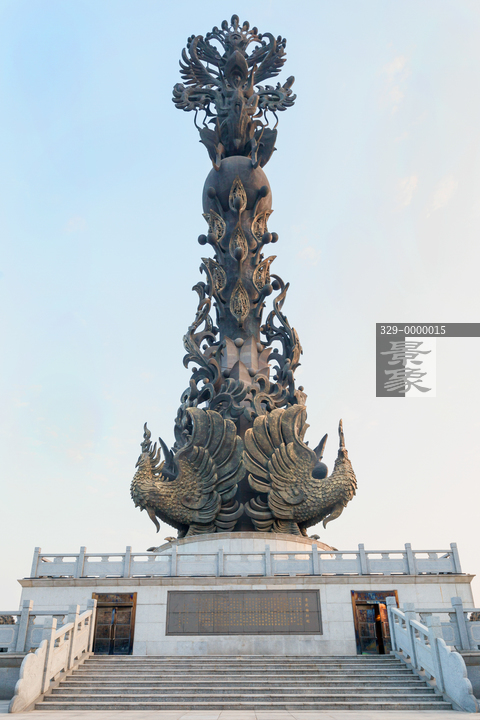 图片标题 河北唐山南湖公园-丹凤朝阳雕塑 图片编号 329